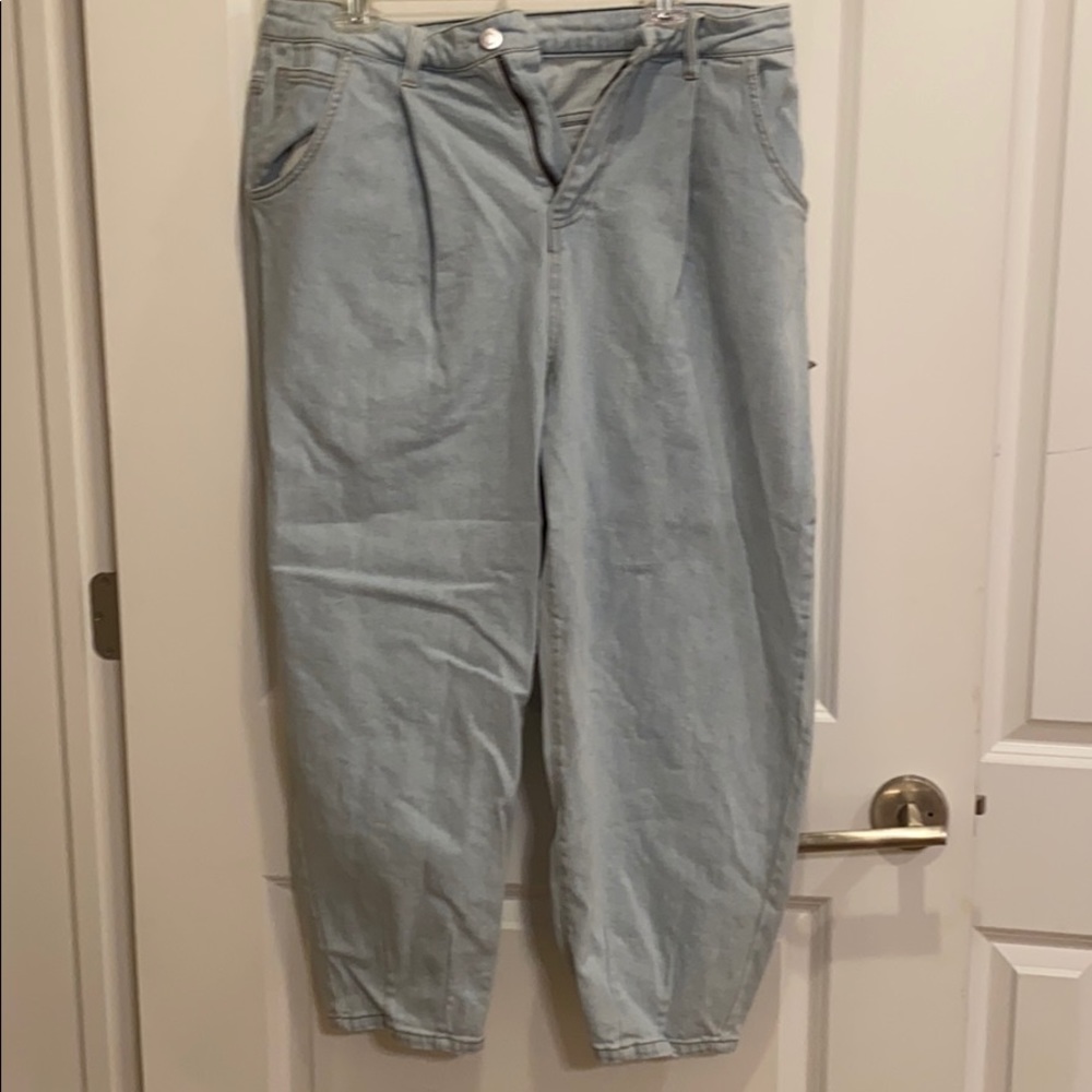 High waisted mom jean